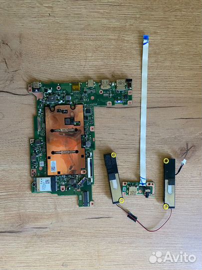 Плата E210MA main board R2.1/N4020 не рабочая
