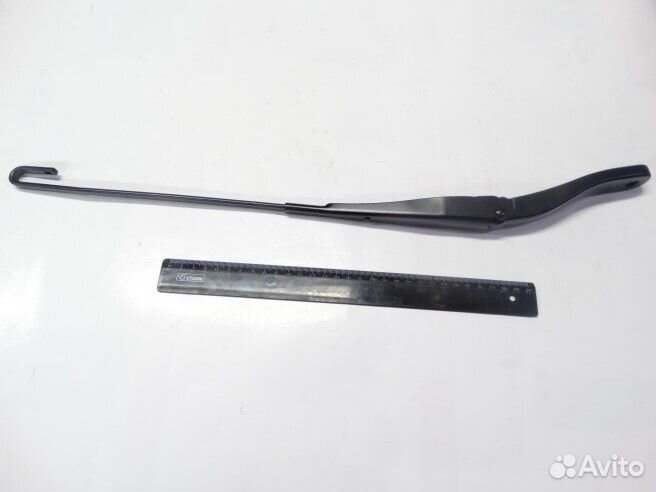 Щеткодержатель Renault Logan лев. с 2014 г