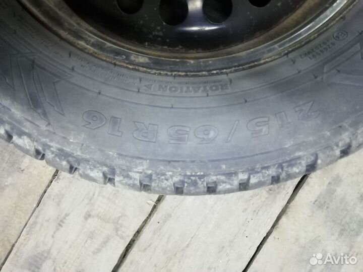 Nokian Tyres Nordman 8 SUV 215/65 R16