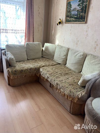 Диван бу угловой и два кресла