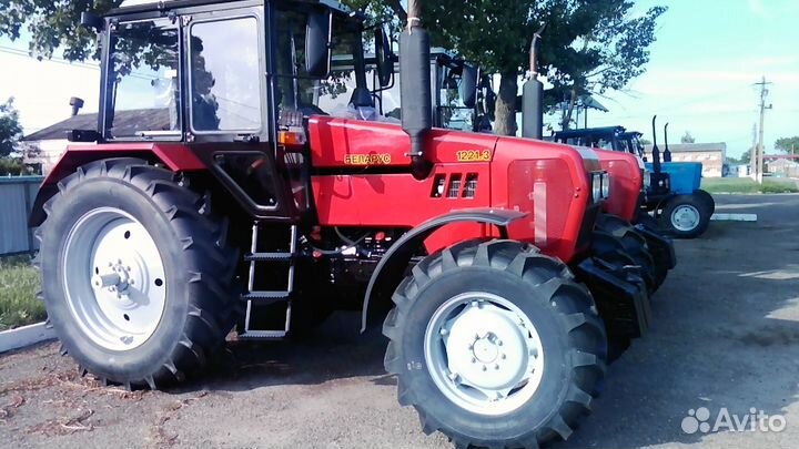 Трактор МТЗ (Беларус) 1221.2, 2023