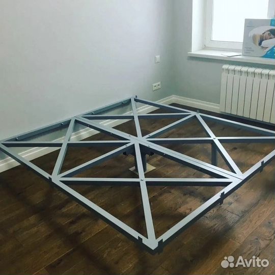 Парящая кровать от производителя