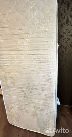 Матрас 90 на 190 бу чистый