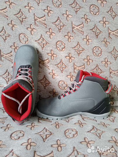 Лыжные ботинки nordway 40 размер