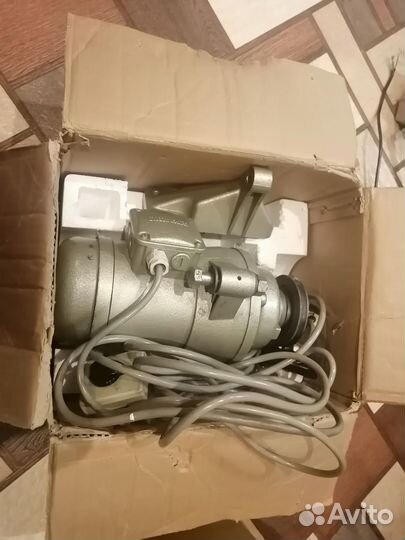 Мотор для швейной машины 220/380v