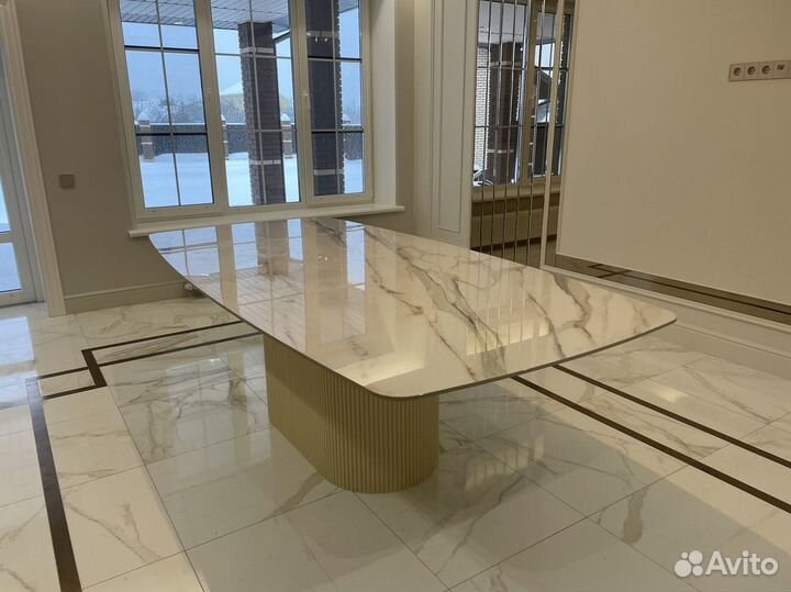 Стол обеденный из керамогранита