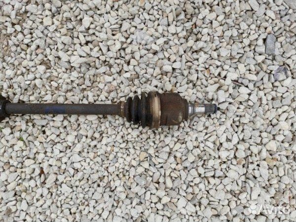 Полуось (привод) передний правый Toyota Corolla