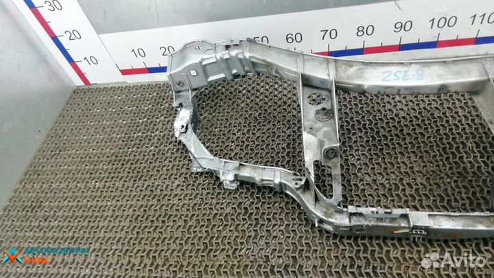 Передняя панель крепления облицовки (телевизор)