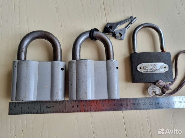 Замок гаражный навесной