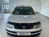 Volkswagen Passat 1.6 MT, 1998, 375 588 км, с пробегом, цена 350 000 руб.