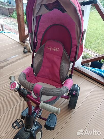 Детский трёхколёсный велосипед с ручкой