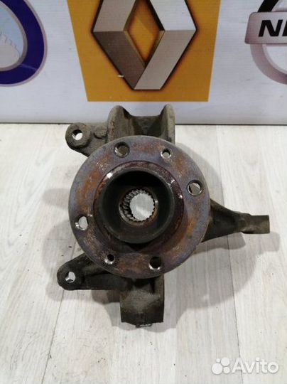 Кулак поворотный Цапфа Ступица в сборе Renault sce
