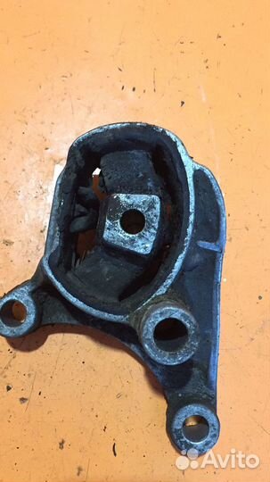 Подушка двигателя на Ford Ka