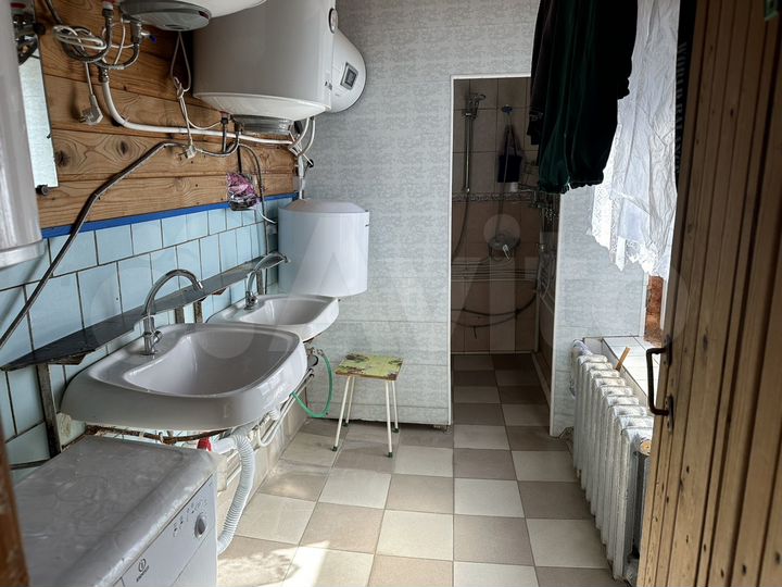 Комната 13,8 м² в > 9-к., 3/5 эт.