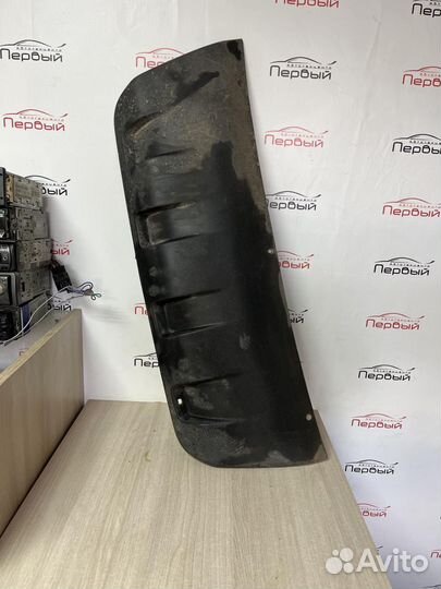Накладка переднего бампера Chevrolet Niva