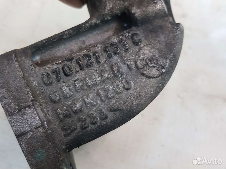 Фланец системы охлаждения VW Touareg 2002-2006