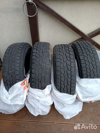 Triangle TR292 215/70 R16