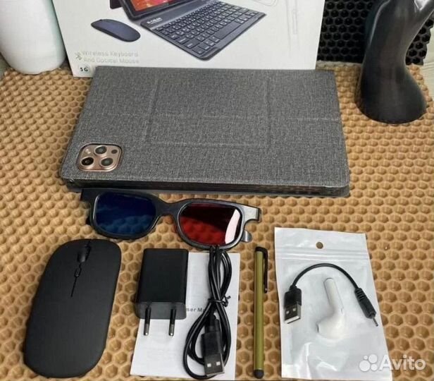 Планшет новый с клавиатурой 64gb