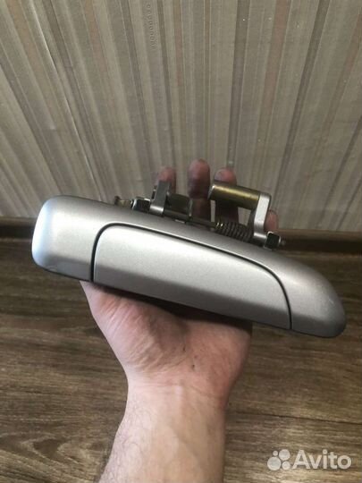 Ручка задней двери наружная правая Honda Fit GD1