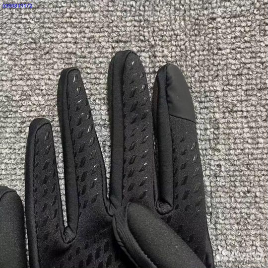 Перчатки Nike Hyperwarm