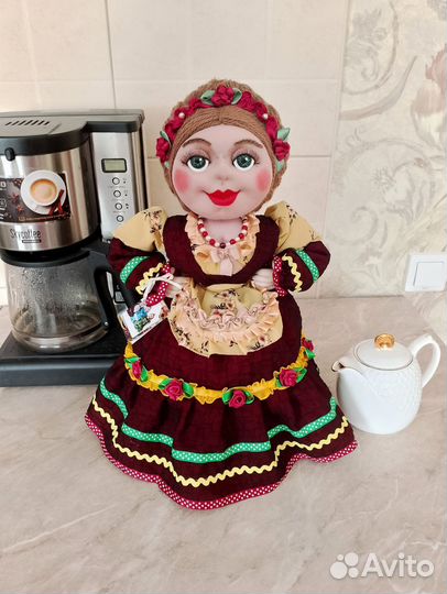 Кукла грелка на чайник