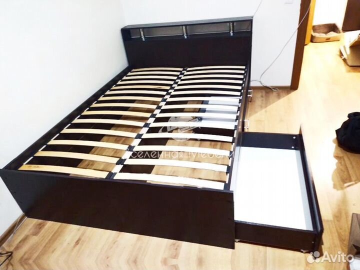 Кровать двухспальная 160х200