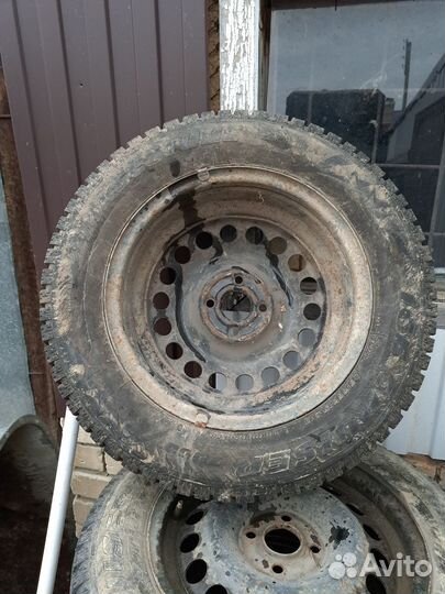 Bridgestone Ice Cruiser 7000 195/65 R15