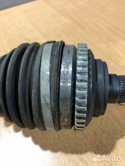 Привод левый (полуось) Chevrolet Lacetti