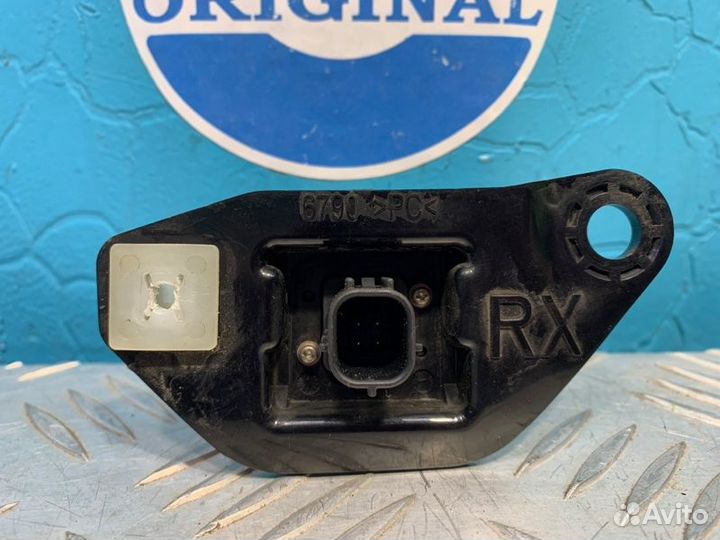 Камера заднего вида Lexus Rx270 Rx350 Rx450H AGL10