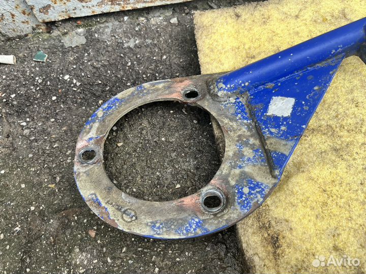 Распорка передних чашек Hyundai accent 2 тагаз