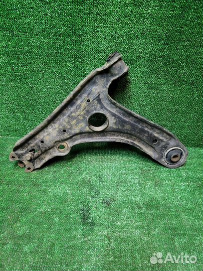 Рычаг передний правый Chery Very А13 1.5 2011-2016