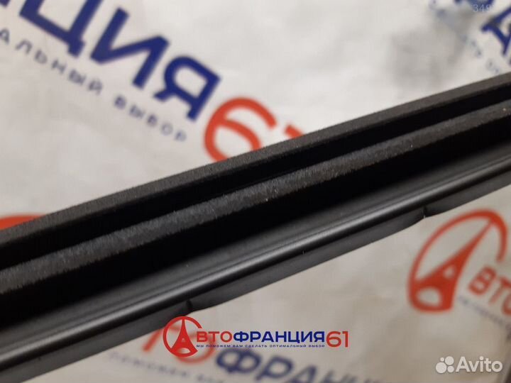 Молдинг стекла, 931273 peugeot 308, 3034844