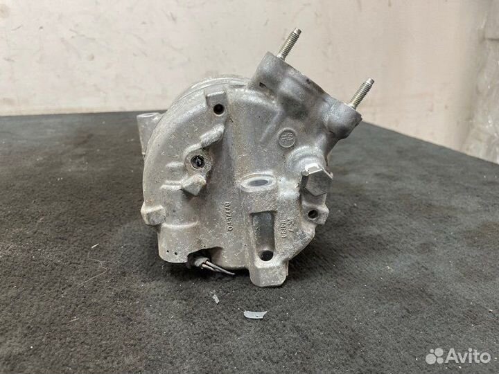 Компрессор кондиционера Land Rover Velar L560 2.0