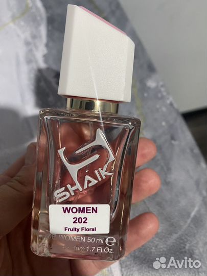 Victoria secret bombshell, DG