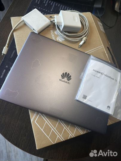 Ноктбук Huawei MateBook 13 космический серый