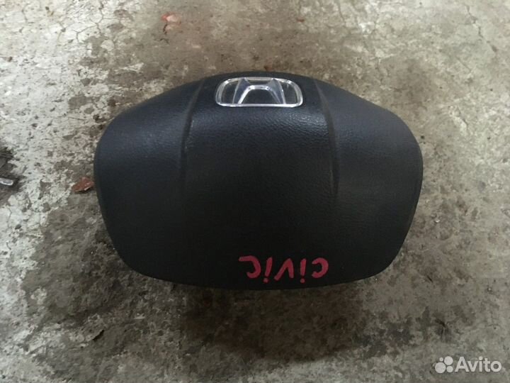 Подушка безопасности водителя (Honda Civic)