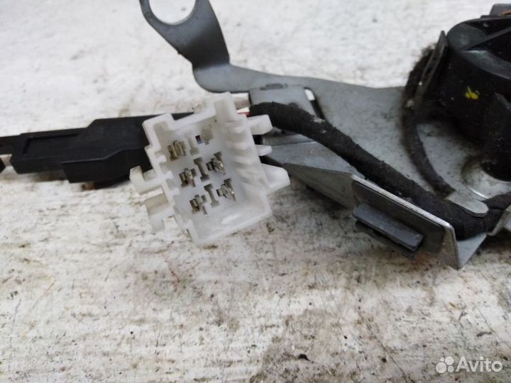 Механизм подачи ремня безопасности