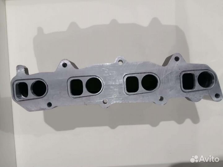 Впускной коллектор на Мерседес спринтер 906,646