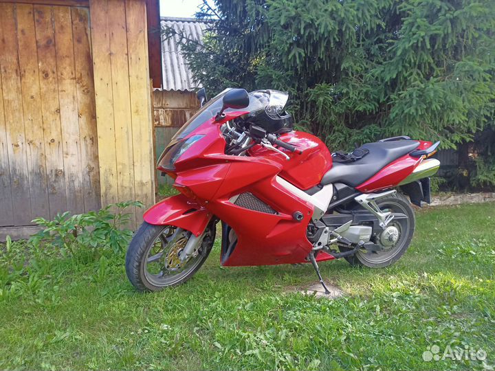Honda VFR 800