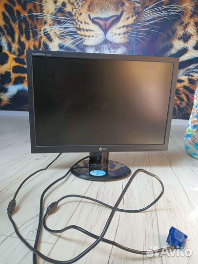 Монитор lg flatron L222WS