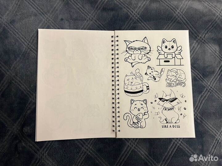 Стикербук раскраска с котиками