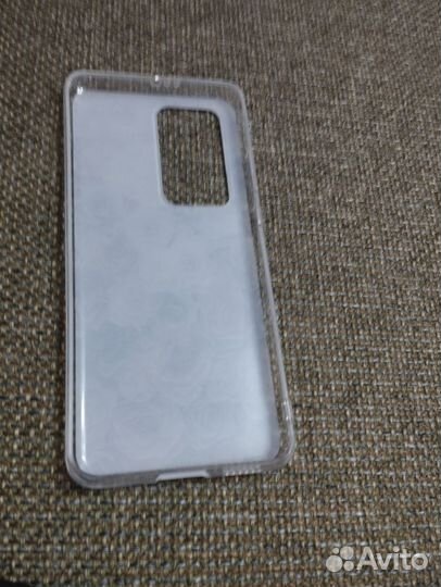 Чехол на телефон