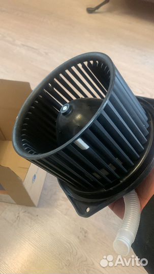 Мотор отопителя для Mitsubishi