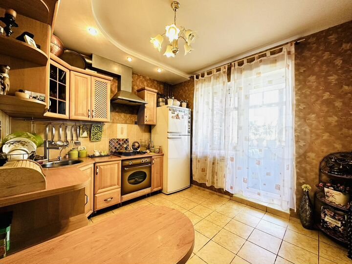 3-к. квартира, 115,2 м², 6/8 эт.