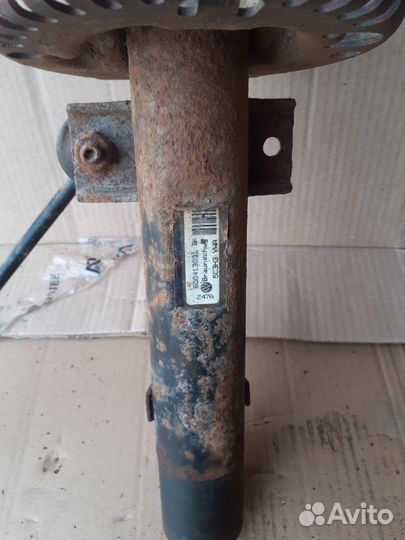 Стойка (амортизатор) передний Шкода Фабия 1 98-07