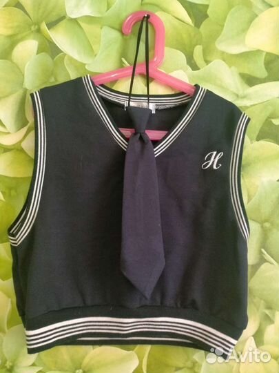 Жилетка школьная с юбкой и галстуком