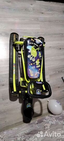 Снегокат с ручкой и колесами