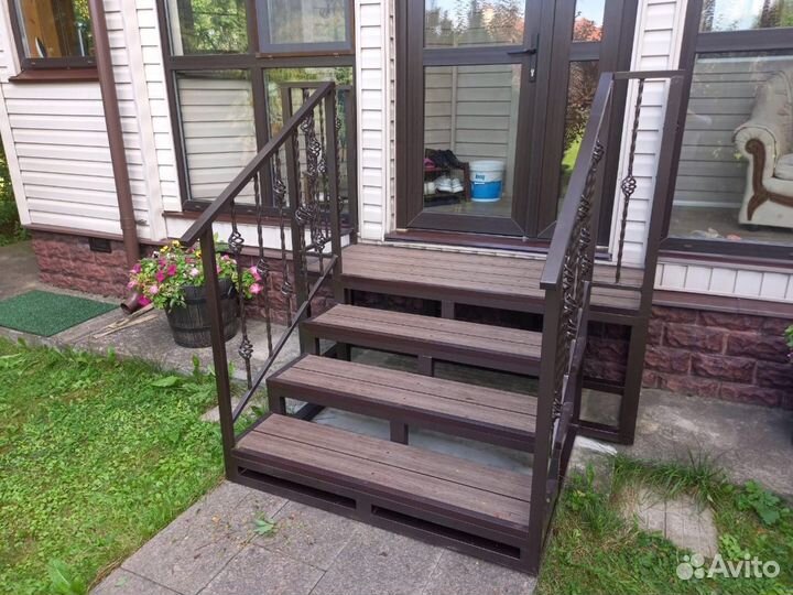 Лестница на крыльцо
