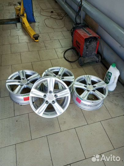 Диски r 15 (два комплекта)