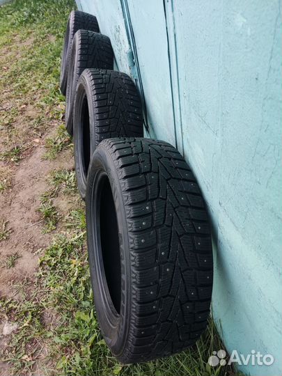 Roadstone Winguard WinSpike 205/55 R16 94T